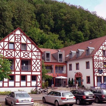 Behringers Freizeit - Und Tagungshotel Gössweinstein Esterno foto
