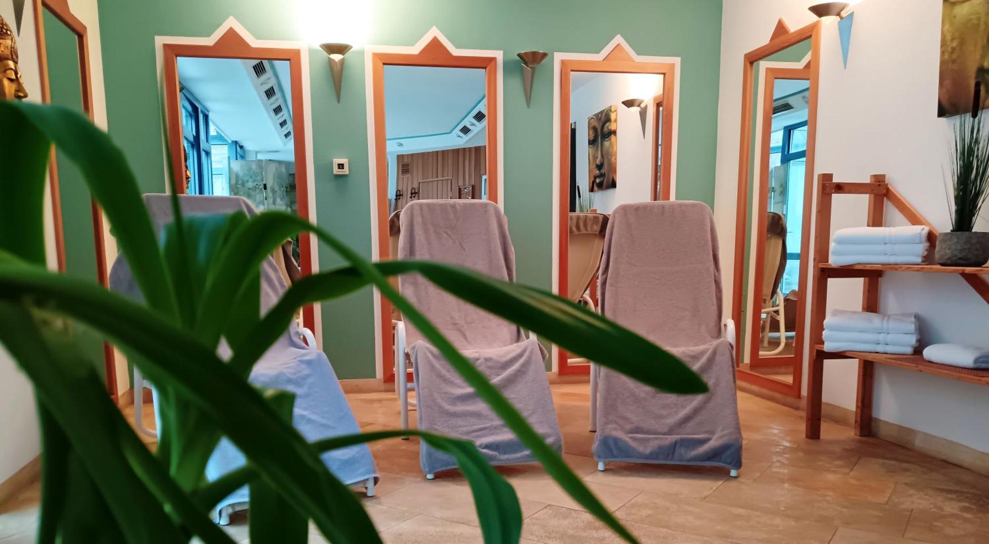 Behringers Freizeit - Und Tagungshotel Gössweinstein Esterno foto