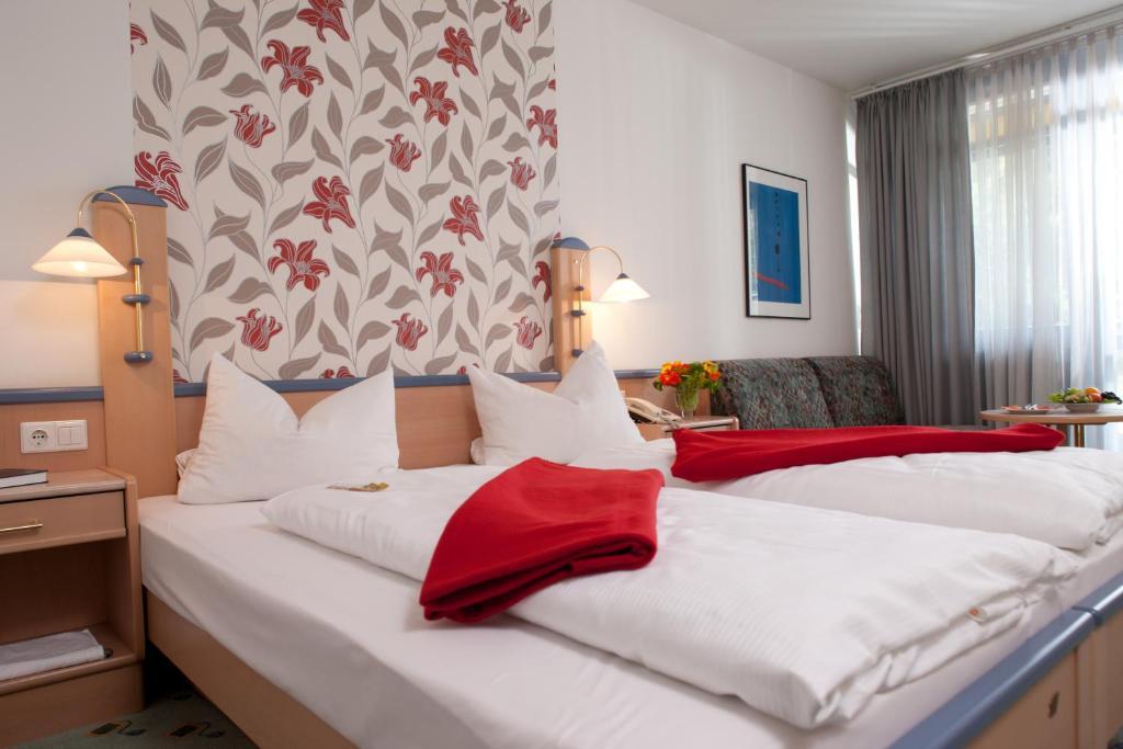 Behringers Freizeit - Und Tagungshotel Gössweinstein Camera foto