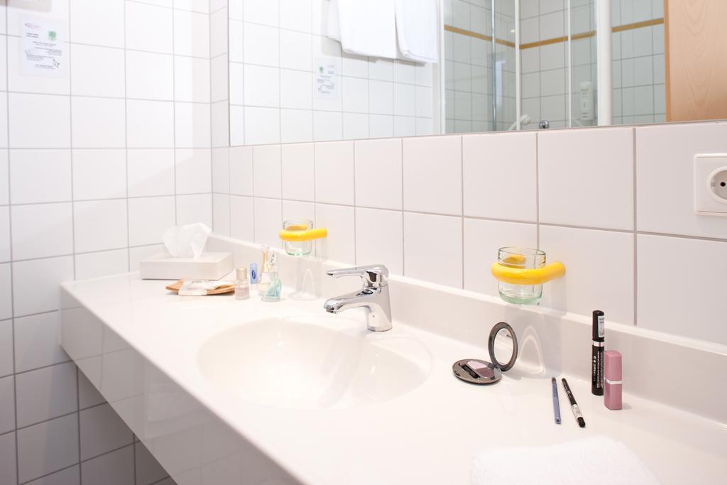 Behringers Freizeit - Und Tagungshotel Gössweinstein Esterno foto