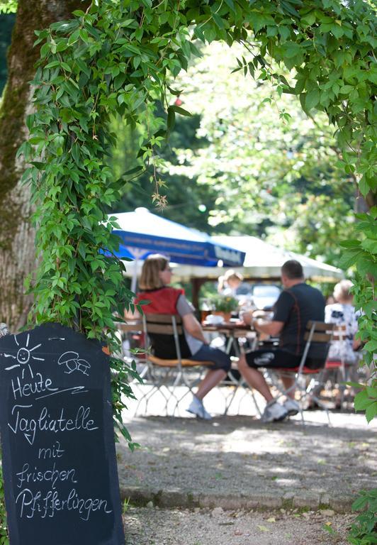 Behringers Freizeit - Und Tagungshotel Gössweinstein Esterno foto